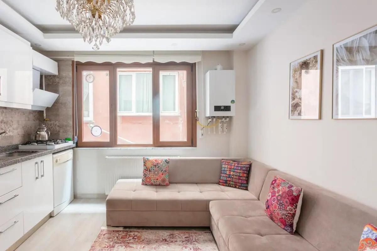 Istanbul'Un Merkezinde Cevahir Avm Karsisi 1+1 Yeni Ev Exteriér fotografie