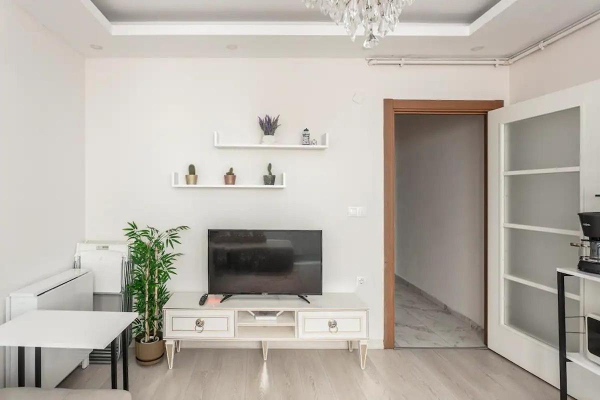 Istanbul'Un Merkezinde Cevahir Avm Karsisi 1+1 Yeni Ev Exteriér fotografie